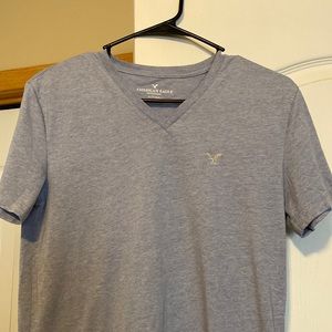 Short sleeve- American Eagle V-neck shirt